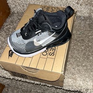 Nike air max size 4c